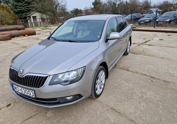 Skoda Superb cena 45000 przebieg: 345423, rok produkcji 2014 z Ostrołęka małe 211